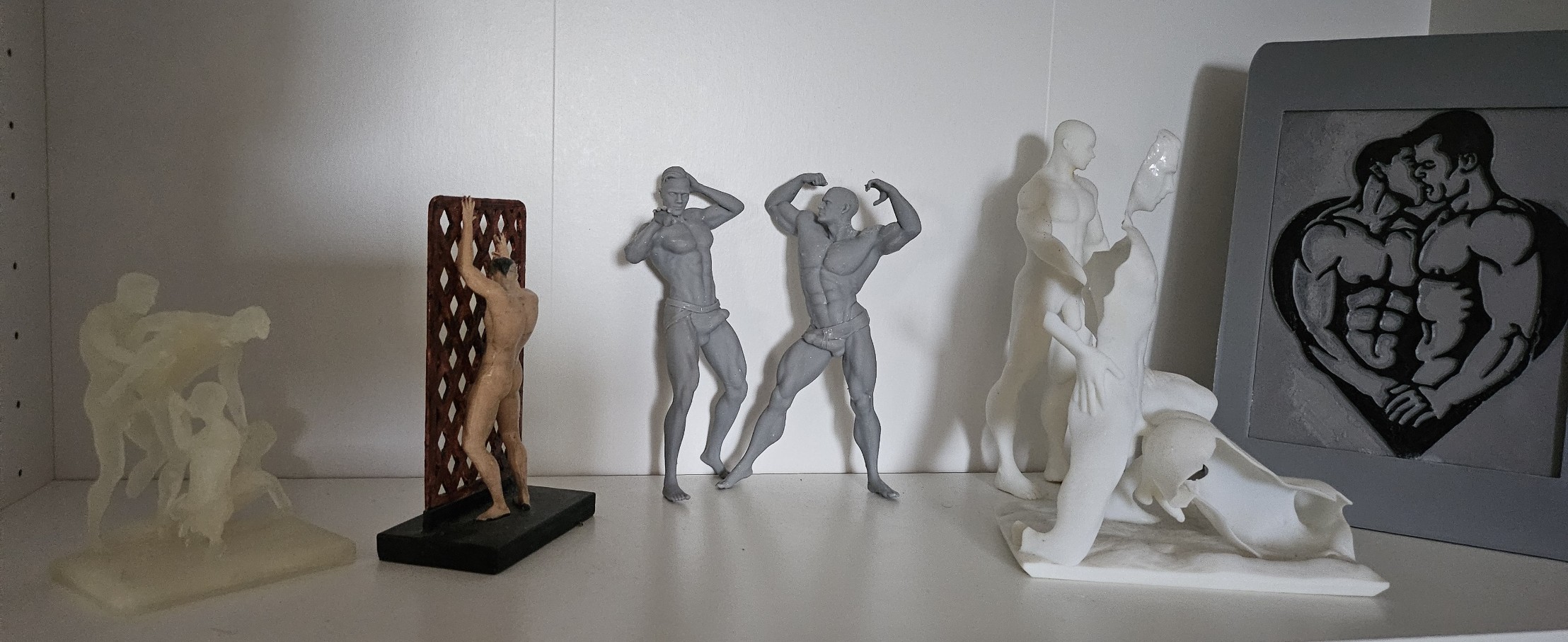 Figurines